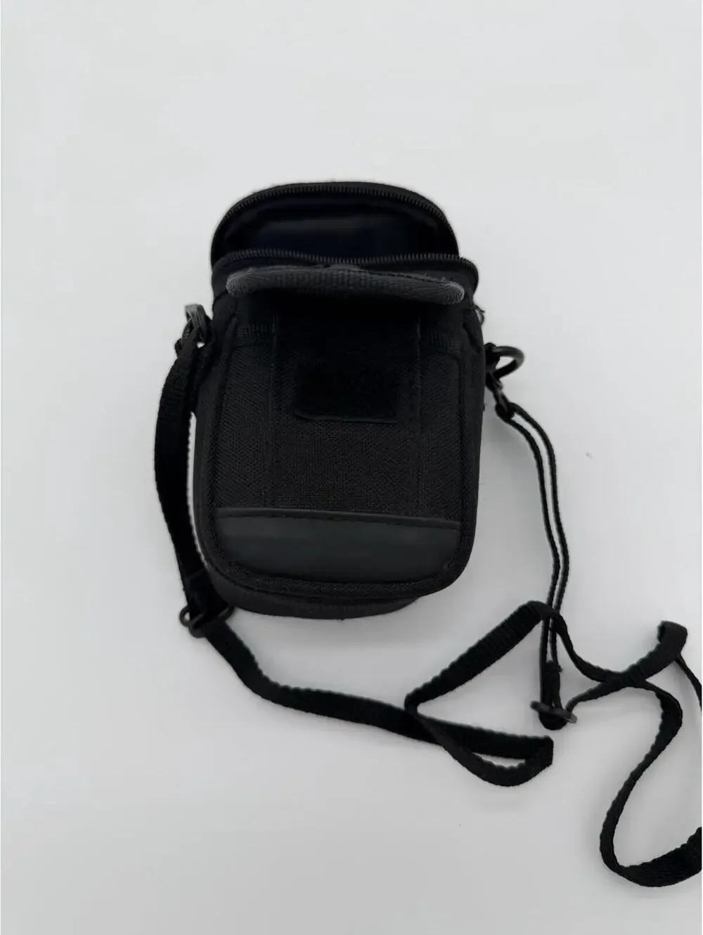 Icon: Small Point & Shoot/Digital Camera Case Black with Carrying Strap